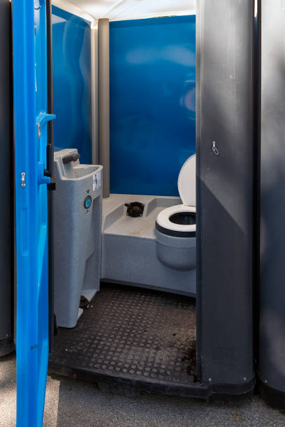 Best Porta potty delivery and setup  in Daly City, CA